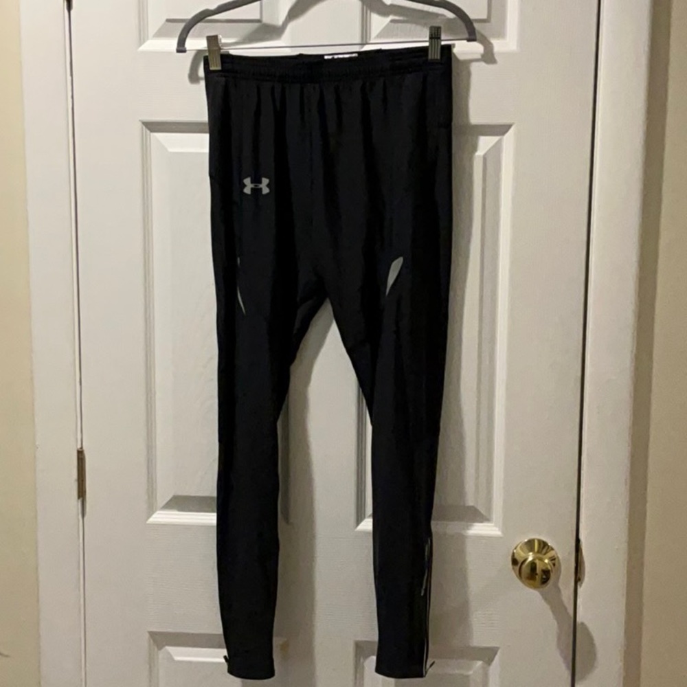 Under Armour Jet Black Performance Pants Size Small